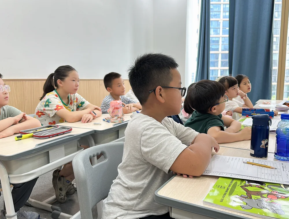 美乐课堂中的授课老师