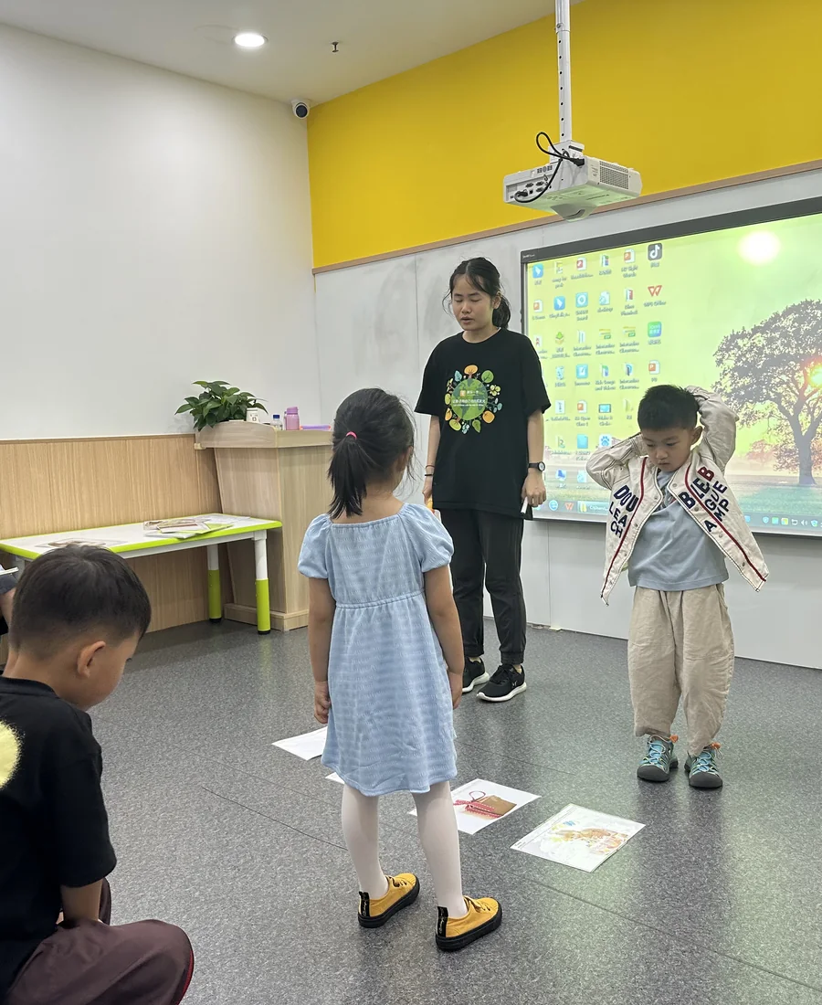 孩子参与幼儿互动课堂